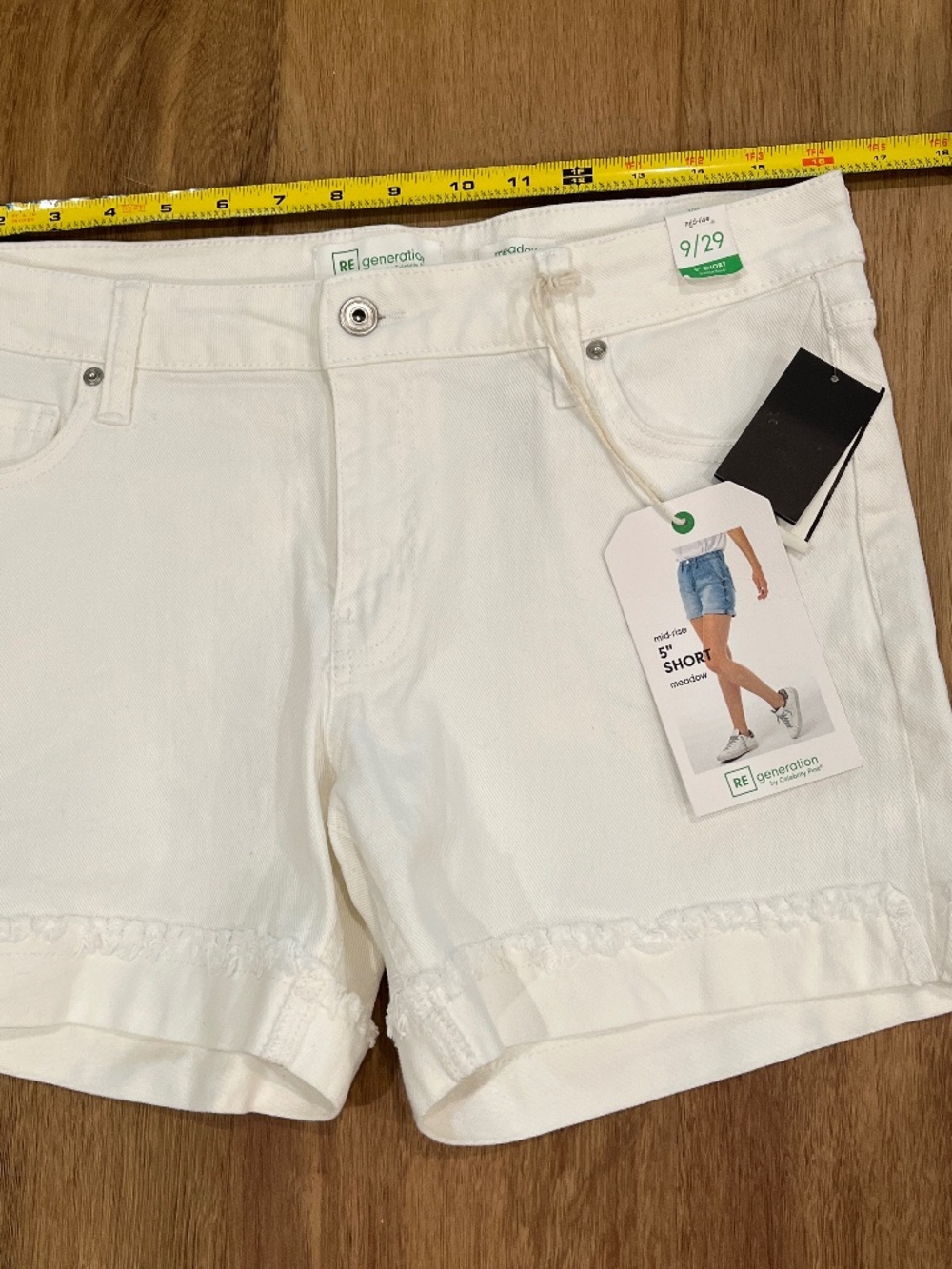 Regeneration/celebrity pink white shorts